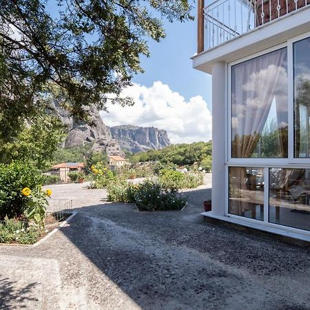 Majestic View Home Just Under Meteora Unesco Site กาลัมปากา ภายนอก รูปภาพ