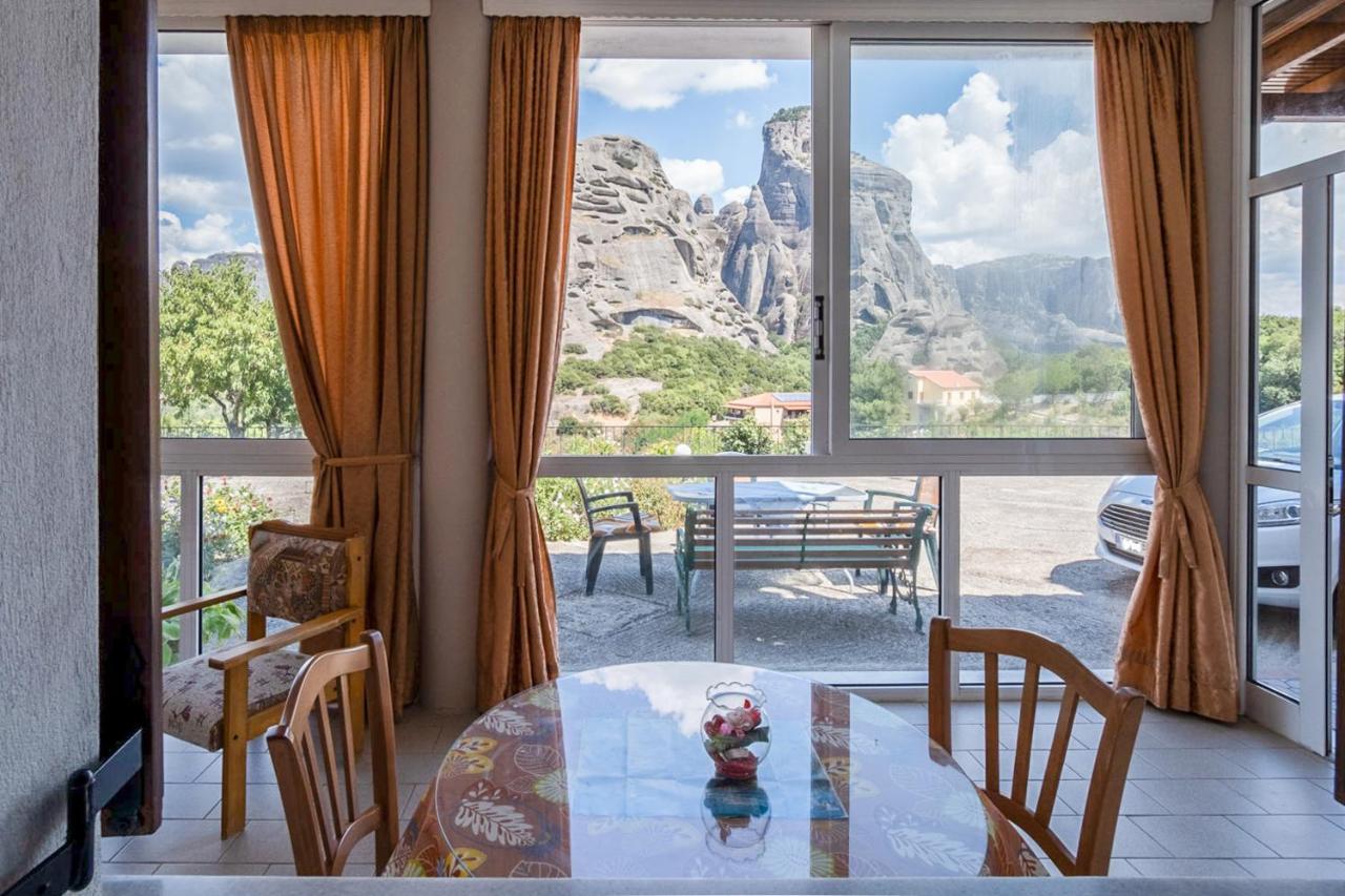 Majestic View Home Just Under Meteora Unesco Site กาลัมปากา ภายนอก รูปภาพ